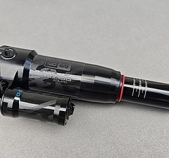 RockShox Super DeLuxe Select+ RT 205x65mm