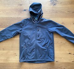 Meru Softshelljacke, grau, wie neu