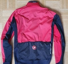 Castelli Alpha Jacket (rot) & Langarm Baselayer Größe - L/M