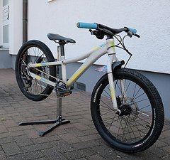 Supurb BO20 Kinderfahrrad MTB 10-fach Hydr. Scheibenbremsen