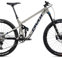 Pivot Switchblade Race XT Medium