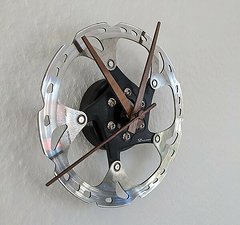 Soulriderart Wanduhr MTB Bremsscheibe | Perfektes Geschenk oder Deko für Radfahrer