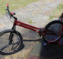 Gu Trial Bike 24 " GU in Rot