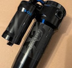 RockShox Super Deluxe Select+ 205x65 mm Dämpfer RT Trunnion