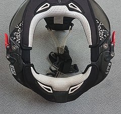 Leatt DBX Pro Lite Carbon Nackenschutz - Carbon/Weiss (L/XL)