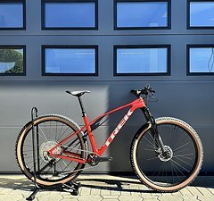 Trek Procaliber 9.5 Lava GEN 3 | Größe L | Farbe Lava | Shimano Deore 1x1
