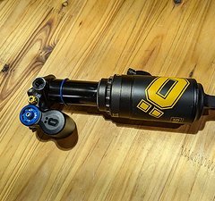 Öhlins TTX 2 AIR 205x60 Trunnion