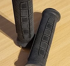 ODI Klemmgriffe Lock-on-Grips - schwarz