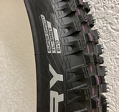 Schwalbe Ultrasoft Magic Mary 29“ 2.4 - Evo Super Gravity