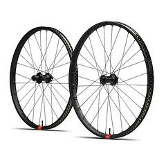 Reserve 31|DH i9 Hydra MX Carbon Laufradsatz Downhill LRS Reserve Santa Cruz