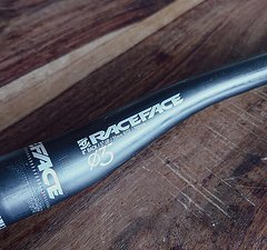 Race Face Next 35 Carbon 750 mm 20 mm Rise