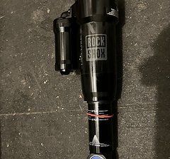 RockShox Super Deluxe Select, Modell 2023, 210x47,5