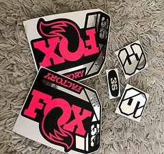 Stickerworkshop Fox 36 Factory 2021 Edition Gabel Aufkleber Satz - Neon Pink/Chrome