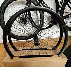 Enve SES 2.3 DT 180 EXP Laufradsatz