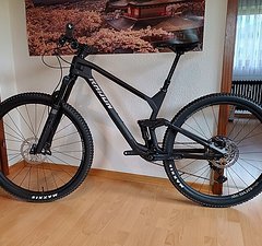 Radon Bikes Skeen Trail Carbon Fully 18" Fast wie neu!