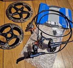 Shimano XTR BR-M9100 Bremsenset plus Zubehör