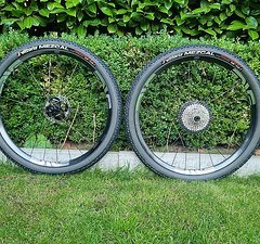 Enve M525 29" with industry 9 hydra boost hubs