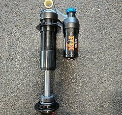 Fox Racing Shox DHX Trunnion Dämpfer Factory 230x65 2. Pos. 2023 ohne Feder Neu