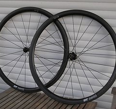 DT Swiss PRC 1400 Spline 35  Laufradsatz Carbon Road Clincher QR Shimano