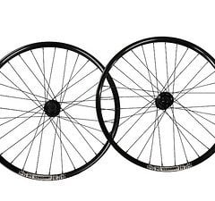 DMR Pro Disc Dirt Laufradsatz 26 Zoll VR 110x20 HR 135x20