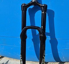 RockShox Lyrik Ultimate RC2 180mm
