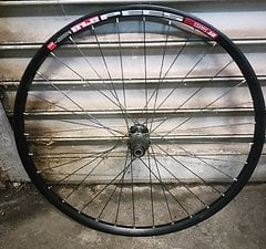 Shimano DT Swiss 533d Shimano Deore Boost HG Freilauf