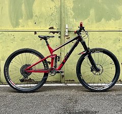 Trek Slash 8 L