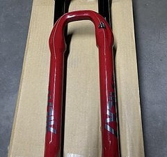 RockShox Lyrik ultimate rood 29 170mm