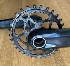 Shimano Kurbelsatz FC-MT900 inkl. Absolute Black Kettenblatt (oval)