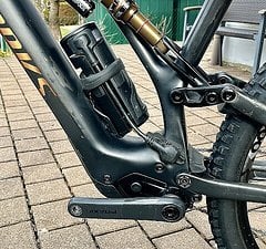 Specialized SL Range Extender mit Verbindungskabel und Halter