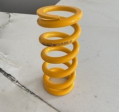 Öhlins Neue Feder für TTX 22 M / 58-67mm Hub / 525 lbs / 18077-13