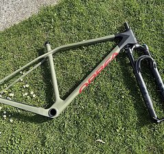 Orbea Alma Carbon Rahmen Gr. L + Fox 34 SC Rahmenkit