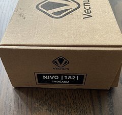 Vecnum Nivo 182 Indexed