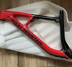 Rocky Mountain Slayer C70 2020 M Hauptrahmen Defekt