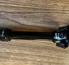 Kind Shock Lev Ci Carbon 27.2 x 100mm