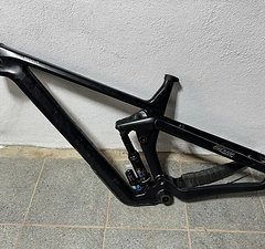 Canyon Strive CF8 size M - FRAME ONLY