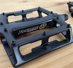 Reverse Components Flat Pedal Supershape 3D *neu* *OVP*