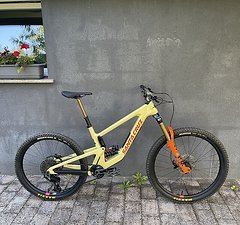 Santa Cruz Bicycles Nomad