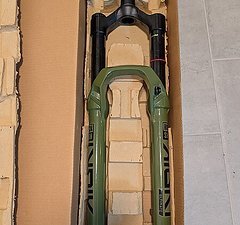 RockShox LYRIK ULTIMATE 160mm 29" 44mm Boost ButterCup Gloss Green, Grün