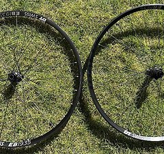 DT Swiss Laufradsatz EB1935 / H1900 / 29“ 15x110 12x157 / Pivot / eBike