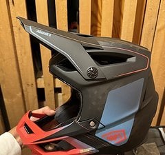 100% Aircraft 2 Carbon Fullface Helm NEU