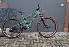Santa Cruz Bicycles Bronson