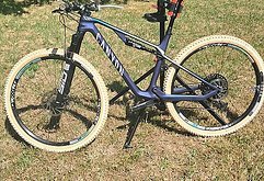 Canyon LUX CF 6.0 Gr. M 2021