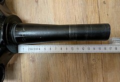 RockShox Yari Lyrik Schaft Krone Standrohr boost