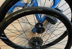 Shimano Laufradsatz  Disc &  Rollentrainer als kostenloser Beifang