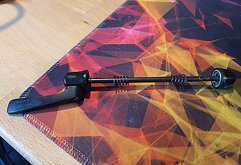 Shimano QR Schnellspanner Quick Release aus einer Fox 32 5 x 100 mm