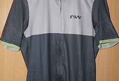 Northwave Fahrradtrikot Gr. S, Grey-Green Light