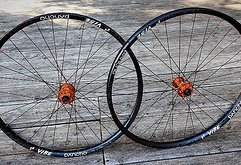Panchowheels (new) Vibe 29" orange custom enduro handbuildt wheelset, NEU!!
