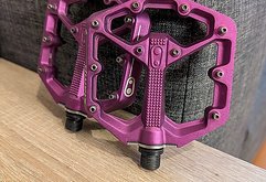 Crankbrothers Stamp 7 Small - Farbe Lila