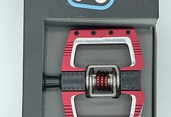 Crankbrothers Mallet DH, rot, NEU